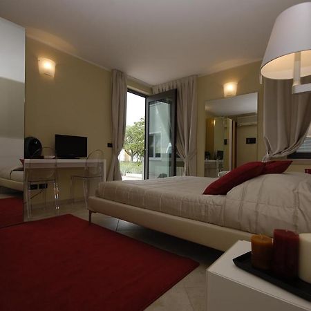 Relais Corte Bergamini Peschiera del Garda Room photo
